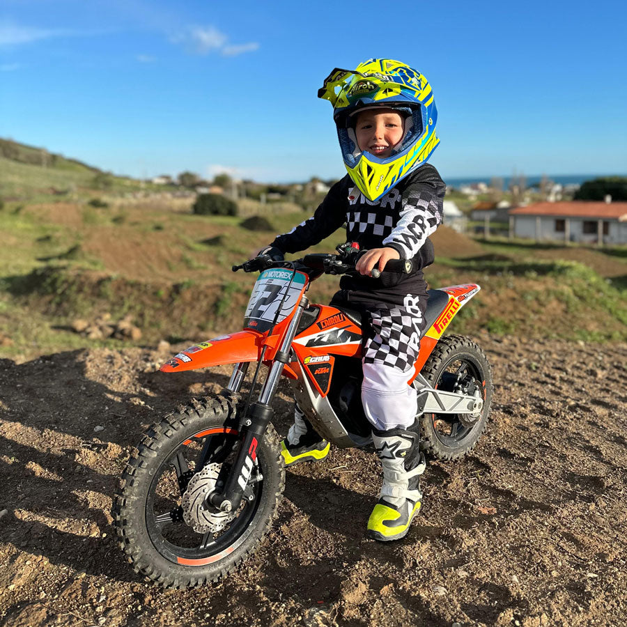 completo tecnico da moto bambino completo tecnico da moto bambino