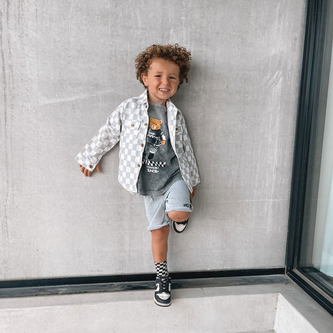 tshirt_cotone_girocollo_bambino_indossata tshirt_cotone_girocollo_bambino_indossata