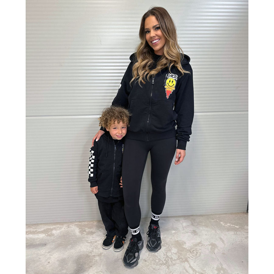 felpa_indossata_donna_bambino felpa_indossata_donna_bambino
