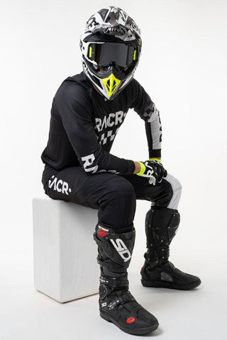 Pantaloni Da Moto RACR• - RACR s.r.l.s. Pantaloni Da Moto RACR• - RACR s.r.l.s.