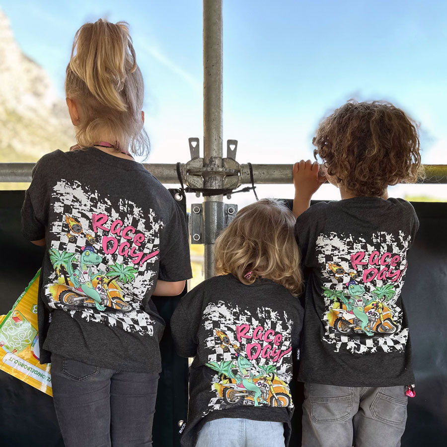 maglia_girocollo_cotone_bambino_indossata