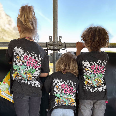 maglia_girocollo_cotone_bambino_indossata