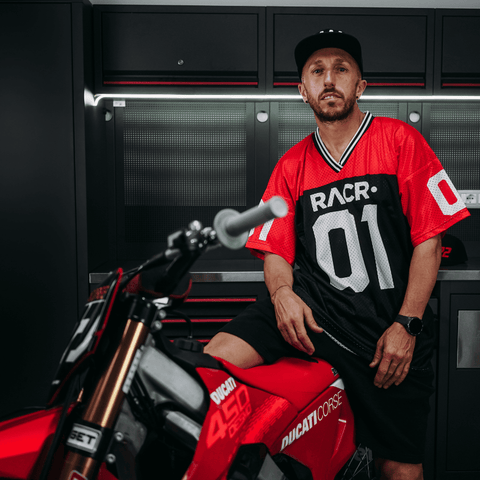 Maglia Nera e Rossa a Maniche Corte Larga Unisex - Football Americano