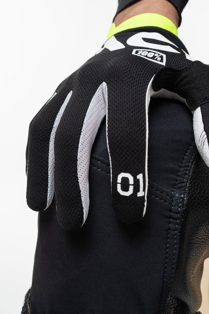 RACR• iTrack Gloves – Moto Black